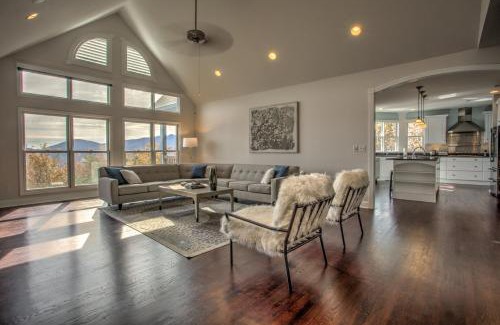 Black Mountain House | Blue Summit
