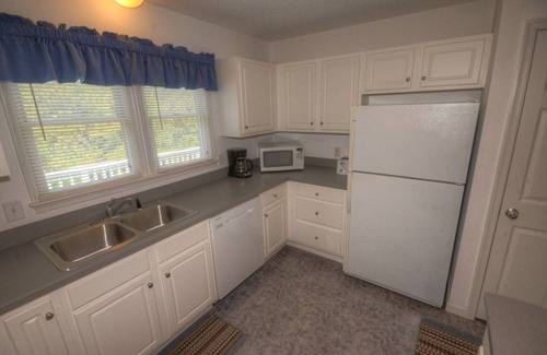 Kitty Hawk House | Blue Turtle Beach House with 2 pools, hot tub, near beach in Chicahauk,