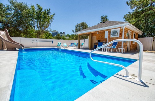 Kitty Hawk House | Blue Turtle Beach House with 2 pools, hot tub, near beach in Chicahauk,