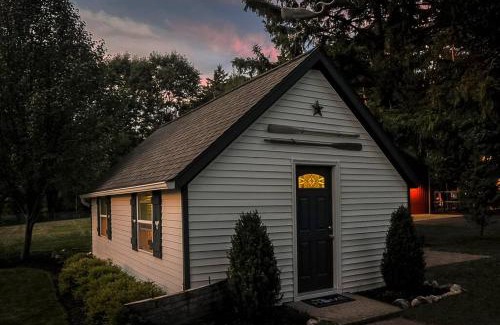 Fennville House | Blue Vieira Cottage