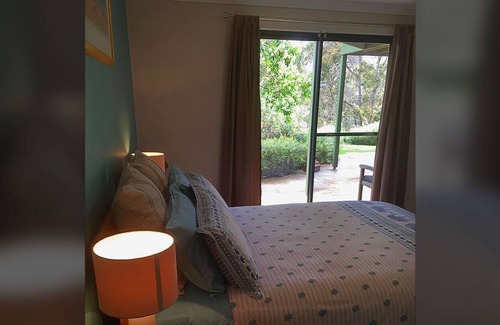 Quedjinup Bed & Breakfast | Blue Wren - Birdsong Bed & Breakfast
