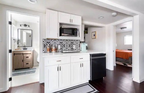 Littleton House | Blueberry 3BR2BA house with private entrance and a Hot tub