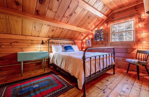 Lamoine Cottage | Blueberry Cottage-Oceanfront log home on 3.5 acres near Acadia National Park