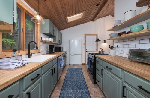 Grand Junction House | Blueberry Pines ~ Fabulous cottage in a wooded setting with views of North Lake.
