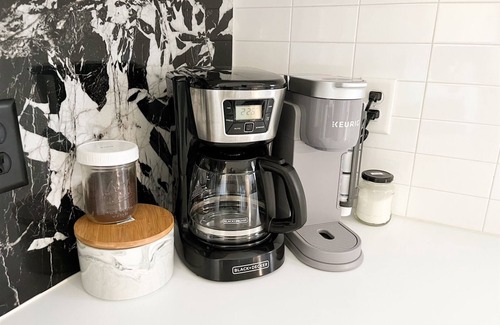 Orchard District House | Bluebird Day - Pilot Butte Pad