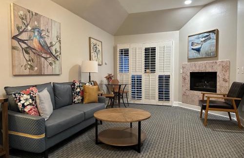 Cambria Hotel | Bluebird Inn