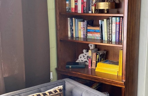 San Saba House | Bluebonnet Suite @ Wildflower Lodge