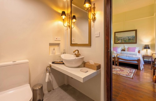 Nuwara Eliya Hotel | Bluechip Leisure Summerhill Bungalow