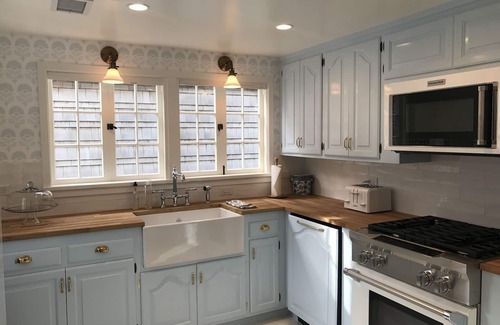Balboa Island House | BlueDoor Cottage- A Balboa Island Favorite w AC!
