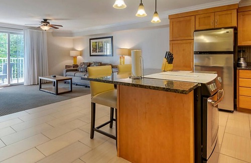 Lincoln Resort | Bluegreen South Mountain, 2br Condo