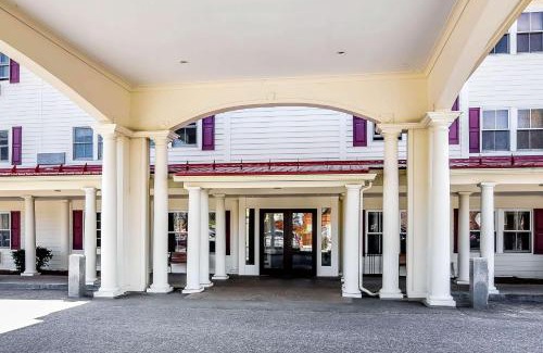 Lincoln Hotel | Bluegreen Vacations South Mountain, an Ascend Collection Resort