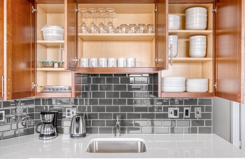 Ballston Apartment | Blueground | Ballston, pool, nr Arlington Cemetery