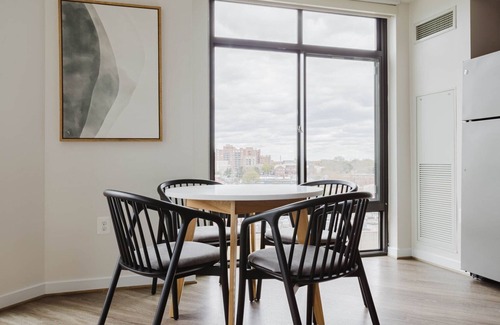 Ballston Apartment | Blueground | Ballston, pool, nr Arlington Park