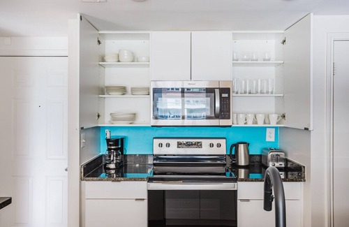 Ballston Apartment | Blueground | Ballston, pool, nr Arlington Park