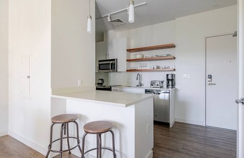 Cambridgeport Apartment | Blueground | Cambridgeport, rooftop, nr MIT