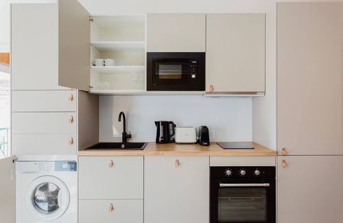 Lisbon Old Town Apartment | Blueground | Estrela, pool & w/d, nr Rossio