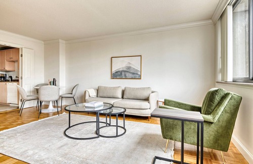 Fenway–Kenmore Apartment | Blueground | Fenway–Kenmore, fitness, nr Fenway Park
