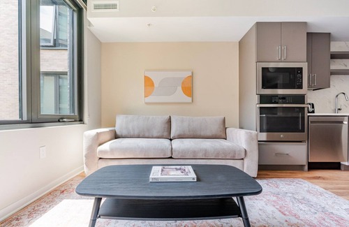 Clarendon Apartment | Blueground | Lyon Village, pool, nr Iwo Jima Memorial