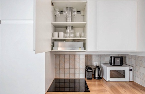 Quartier de Rochechouart Apartment | Blueground | Pigalle, near shops & landmarks