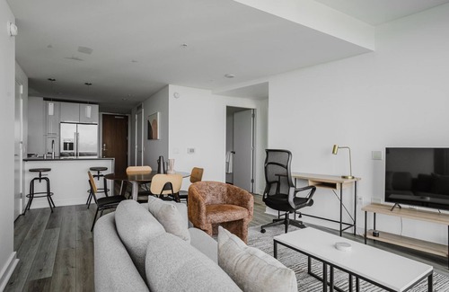 South Beach Apartment | Blueground | Rincon Hill, pool & EV, near Ferry