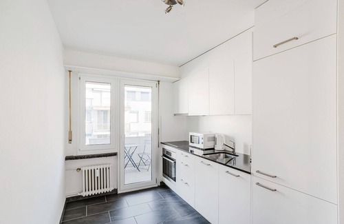 St. Johann Apartment | Blueground | St. Johann, w/d, balcony, furnished