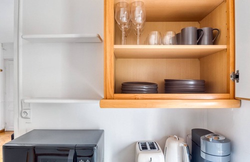 6th Arrondissement Apartment | Blueground | St Placide, balcony, nr Bon Marché