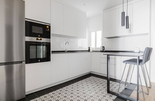 Chamberi Apartment | Blueground | Trafalgar, doorman & w/d, nr Olavide