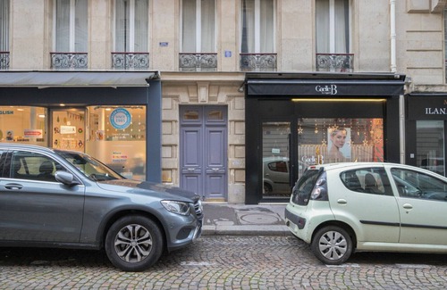 Porte-Dauphine Apartment | Blueground | Victor Hugo, a/c, nr eiffel tower