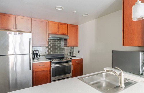Ballston Apartment | Blueground | Virginia Sq, pool & w/d, nr parks
