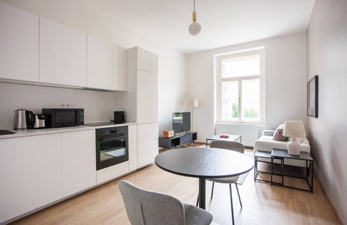 Nusle Apartment | Blueground | Vršovice, furnished & equipped (PRG-5)