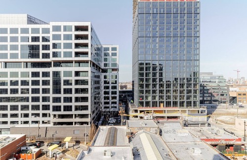 West Loop Apartment | Blueground | West Loop, pool & gym, nr park