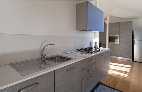 Tellaro Apartment | BlueLine Terrace - attic with two rooms in front of Fiascherino beach