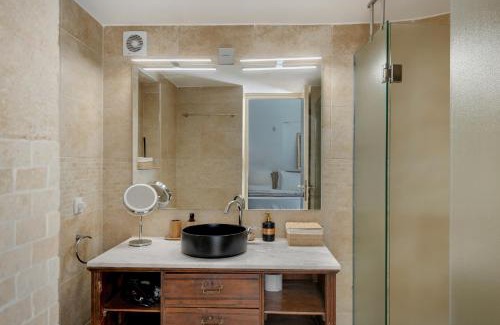 Syros House | Blueros - Olive suite