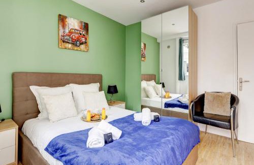 Quartier de la Folie-Mericourt Apartment | Bluestay 157 - Superb apartment