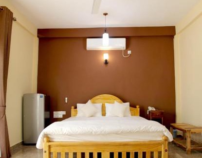 Trincomalee Hotel | Bluewater Beach Resort