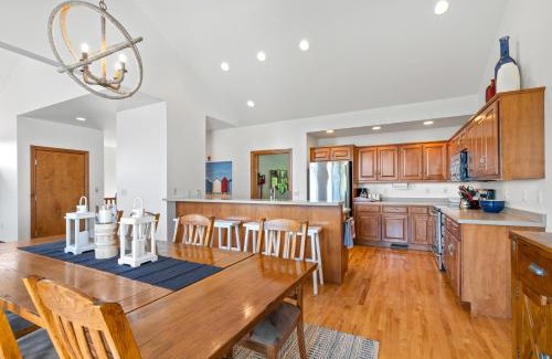 Fish Creek House | Bluff Haven by Simple Life Rentals