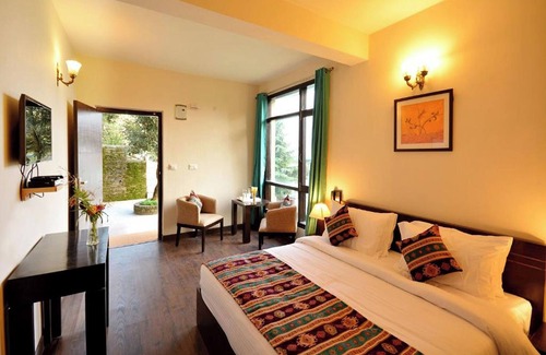Almora Hotel | BluSalzz Escapade Anant Rasa, Shitlakhet - Ranikhet