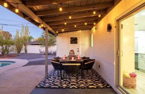 Papago Parkway House | Blush Bungalow