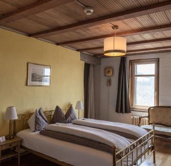 Sumiswald Bed & Breakfast | BnB SchlafSchloss