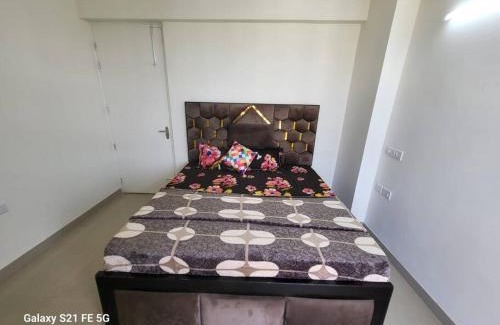 Gurugram Apartment | BnBBuddy Modern Party Apt in Gurgaon