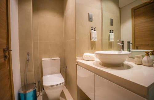 Dubai Marina Apartment | Bnbeyond's Sheek Studio at Studio One tower