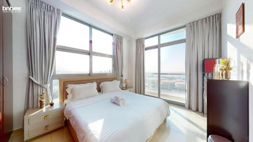 Dubai Marina Apartment | bnbmehomes - DEC Tower 1