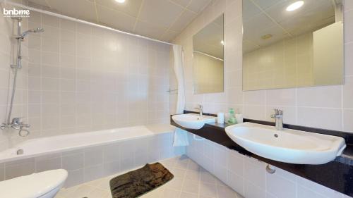 Dubai Marina Apartment | bnbmehomes - DEC Tower 1