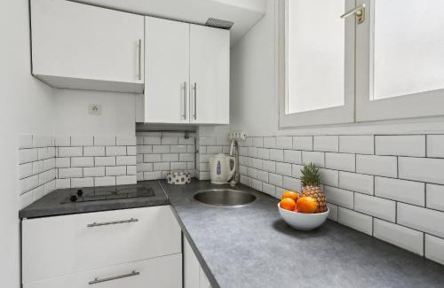 Faubourg Saint-Germain Apartment | BnBNova - 1BR - Les Invalides & Eiffel Tower