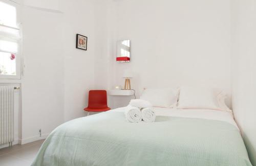 Quartier de la Monnaie Apartment | BnBNova - 2BR - St Germain des Prés