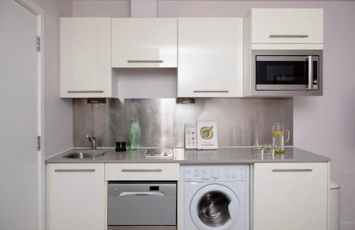 Tower Hill Apartment | Bob W Tower Hill Residences
