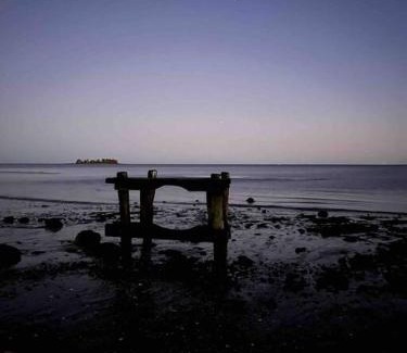 Devon House | Bobby's Beach Bungalow