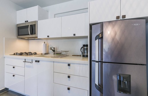 Arashi Apartment | BOCA CATALINA 1 BEDROOM FULL KITCHEN STEPS TO BEACH