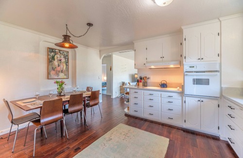 Salmon Creek House | BodegaBreeze: Walk to Beach!Relaxing Home in Bodega Bay!Home+Studio!HtTb/WiFi