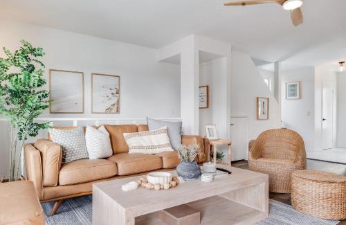 Crown Point House | BoHo Beach House Walk to the Sand